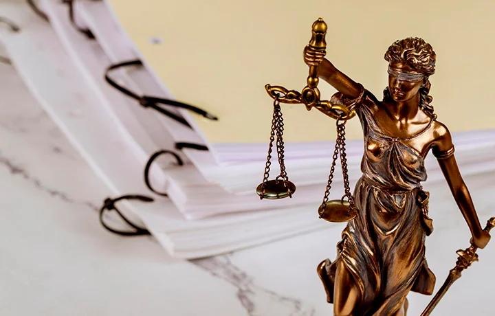 Адвокат по ст. 130 КУпАП: повернення водійських прав та захист у справах про керування у стані сп’яніння